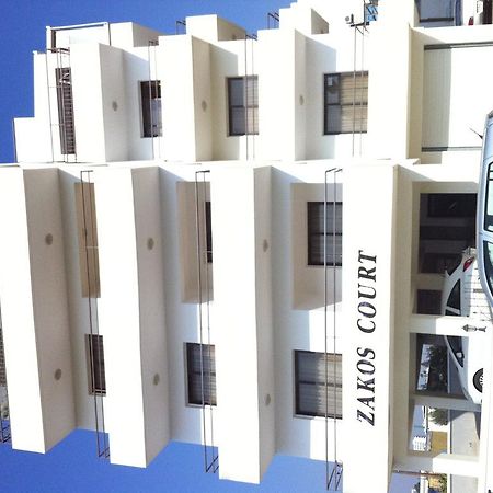 Zakos Court Apartments Lárnaka Kültér fotó